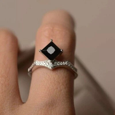 Anillo de diamantes negros de 3 quilates de diseño único corte princesa ¡Certificado AAA! Regalo Cumpleaños Foto 1 de 4