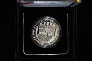 2013 5-Star Generals PROOF Commemorative Silver Dollar in Box with COA! - Picture 1 of 4