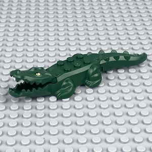LEGO Alligator / Crocodile Minifigure Dark Green Water Animal Swamp Sea Creature - Picture 1 of 5