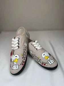 The Bradford Exchange Peanuts women's size 6.5 Happiness is Friendship sneakers - Picture 1 of 6