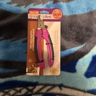 Groomer's Best Nail Clipper for Dogs and Cats - Image 1 of 4