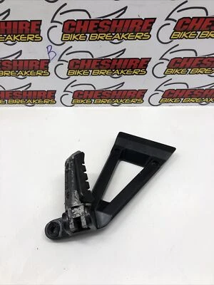 ♻️ Reposapiés trasero derecho Cagiva River 500 1999 - 2002 ♻️ Foto 1 de 4