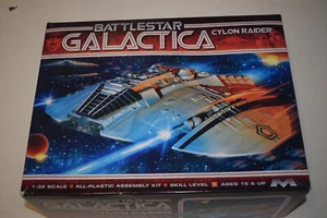 Moebius Models 941 Battlestar Galactica Cyclon Raider 1:32 NEU mit OVP - Bild 1 von 2