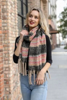 Женский шарф из мохера в полоску с кисточками бахрома теплый зимний  - Изображение 1 из 3