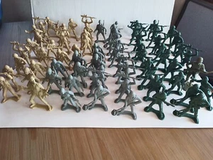 Vintage Lot Of 72 Plastic Large Army Guy Toys Green, Tan & Grey - Picture 1 of 6