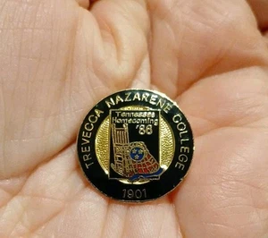 Trevecca Nazarene College 1901 lapel pin Tennessee Homecoming 1986 - Picture 1 of 2