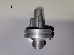 NEW Genuine GM OEM Turbo 400 TH400 Auto Trans Speedo Housing 36-39 Tooth 1362076 - Picture 1 of 3