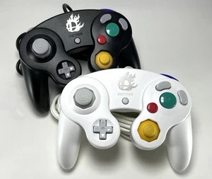 Club Nintendo GameCube Controller Smash 4 White And Black - Picture 1 of 6