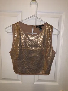 NICE! FOREVER 21 Womens Juniors MEDIUM Gold Sequin Sleeveless CROP TOP Lined - Picture 1 of 4