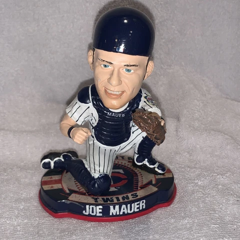 RARE MLB Baseball “Legends Of The Diamonds” Joe Mauer Minnesota Twins Bobblehead Cover