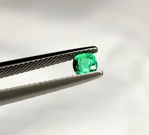 4x4mm Zambian Green Emerald Cushion Gemstone Top Quality Emerald 0.42 Carat - Picture 1 of 4