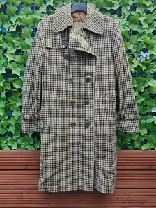 Aquascutum womens Pure New Wool Check Pattern Coat with belt, 12 UK Chest:42" - Picture 1 of 12