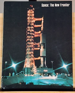 SPACE: The New Frontier (Softcover, 1967) A NASA Publication - Picture 1 of 5