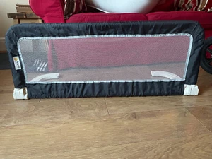 Safety 1st Portable Bed Guard Toddlers. Folds flat. Adjustable - Picture 1 of 3