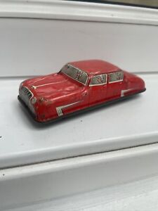 Vintage GLAM Toys GTP-571 Tin Plate Red Car With Passengers Made in England