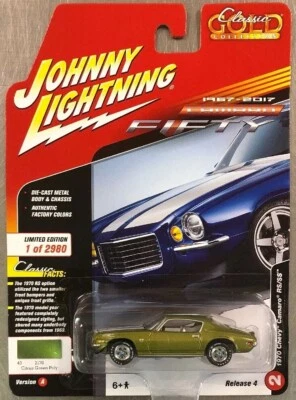 JOHNNY LIGHTNING 1970 CHEVY CAMARO RS/SS GREEN CLASSIC GOLD FIFTY ANNIVERSARY - Image 1 of 3