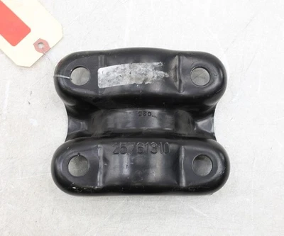 Placa de anclaje de perno en U con resorte de hoja trasera GM 25761310 Chevrolet GMC 1990-2020 NUEVA OEM GM Foto 1 de 4
