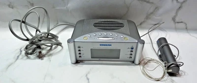 Sangean Atomic Alarm Clock Radio RCR-2  AM/FM Tuner - Image 1 of 4