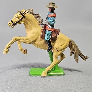 Vintage 1971 Britains Deetail Mounted Cowboy Figure - Picture 1 of 7