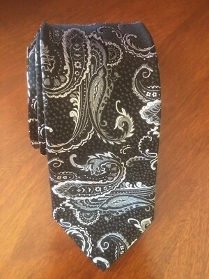 Corbata para hombre Steven Land The Big Knot Paisley patrón negro, blanco y gris. Foto 1 de 3