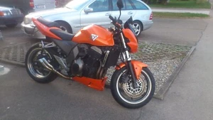 Kawasaki Z 750 J EZ 2004 Tüv neu Sportauspuff Bugspoiler Windschild viel Zubehör - Bild 1 von 18