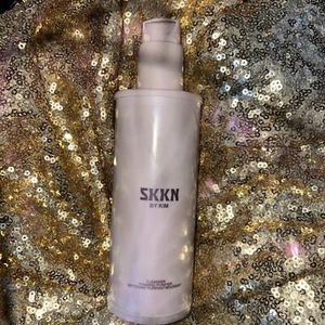 SKKN BY KIM FOAMING CLEANSER 4.2oz/125m Out The Box - Picture 1 of 5