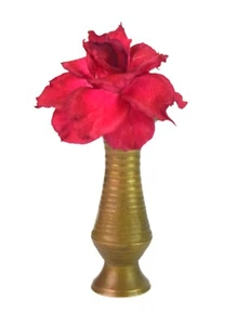 Miniature Size Brass Made Flower Vase Office Table Decor (Height 8cm). G7-1047 - Picture 1 of 9