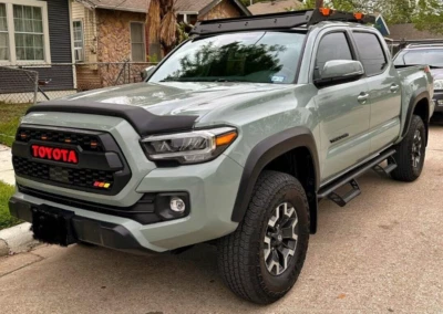 Protector de capó negro mate EGR deflector protector contra insectos para Toyota Tacoma 2016-2023 Foto 1 de 4