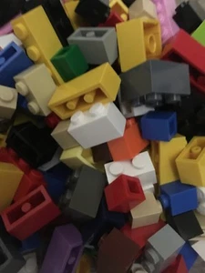 Lego - Menge 200 gemischte Steine in verschiedenen Farben - $ 15,95 - kostenloser Versand. - Bild 1 von 2