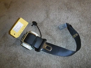 Chevrolet OEM 06-13 Impala-Monte Carlo Black LH Rear Seat Belt  15846613  B-44 - Picture 1 of 1