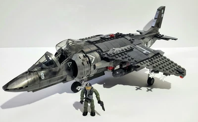 MEGABLOKS Call of Duty Combat Fighter - Image 1 of 2