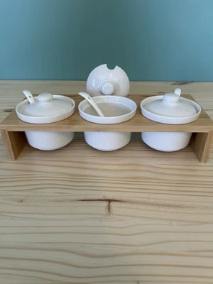 MyGift 3.5 英寸陶瓷调味品浸泡酱 Ramekins 带竹子取样盘 全新 — 第 1/4 张图片