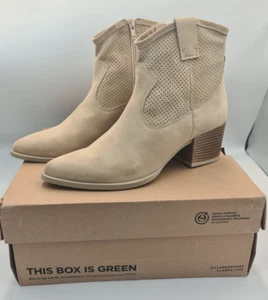 Clarks Womens Elder Rae Sand Suede Leather Ankle Boots UK Size 6 New In Box - Picture 1 of 14