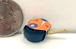 Cacerola de chef maestro ultra rara para el hogar con tapa Zuru Mini marcas Home Serie 1 - Imagen 1 de 3