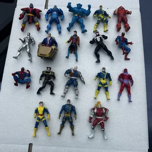 vintage Lot Of 18 1990s Marvel Metal Figurines Superhero action figures - Picture 1 of 14