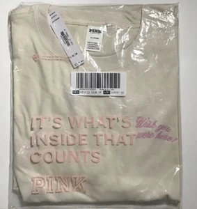 Victoria's Secret Campus Damen T-Shirt Baumwolle Medium creme mit rosa Print NEU - Bild 1 von 7