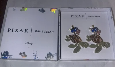 Pendientes colgantes Baublebar x Disney Pixar Finding Nemo Dory & Crush, nuevos en caja Foto 1 de 4
