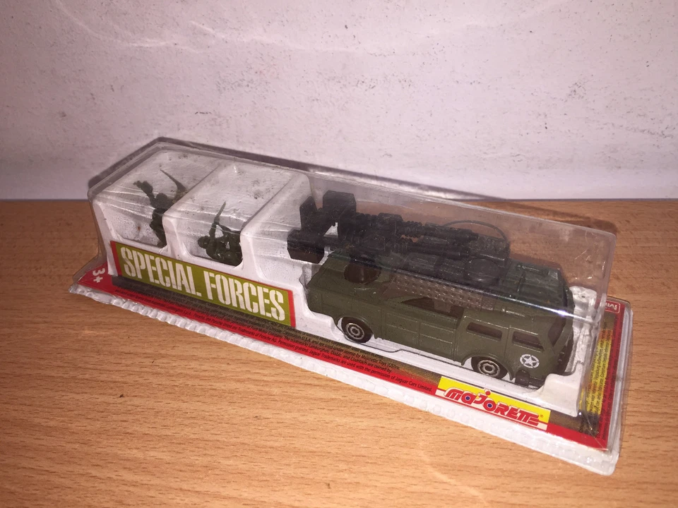 Majorette Series 300 Special Forces 6x6 con Cannone