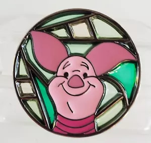 DISNEY STORE UK PIGLET (WINNIE THE POOH) SPILLA CERCHIO VETRO COLORATO - SPEDIZIONE GRATUITA! - Foto 1 di 5