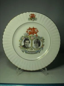 Queen Anne Bone China MARRIAGE PRINCE CHARLES LADY DIANA 10.25" Plate July 1981 - Picture 1 of 5