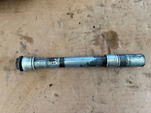 2003 YAMAHA YZ450F FRONT AXLE 2003-2005 - Picture 1 of 2