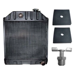 New Radiator with pads Fits Ford Tractor "C7NN8005H" 2000 2600 3000 3600 4000 - Picture 1 of 5