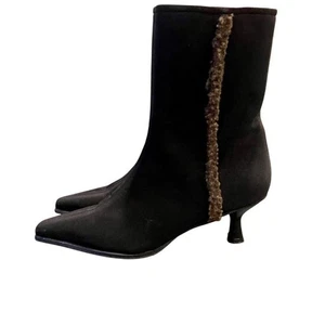 Stuart Weitzman Women's Black Suede Ankle Boots Size 8.5 Zip Closure - Picture 1 of 11