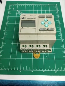 Omron ZEN-10C3DR-V2 (ZEN-10C3DR-V2) processore/controller - Foto 1 di 5