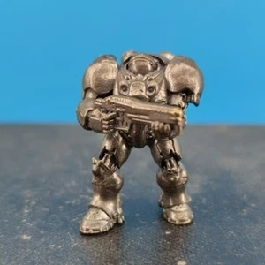 Black brass JOYTOY Dark Source Warhammer 40K Soldier Handheld Model Ornament - Picture 1 of 10