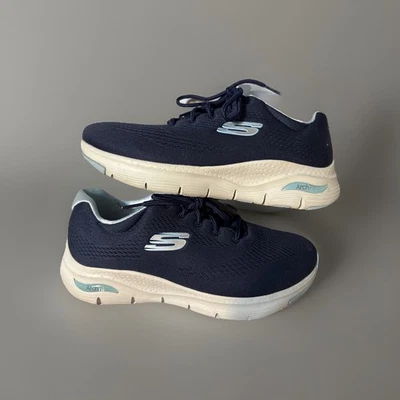 Skechers Ladies Air-Cooled Arch Fit Go Walk Shoes Blue/White Sz 8 - Image 1 of 4