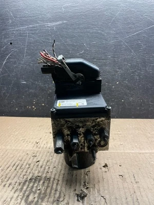 2011-2014 Ford E-150 E150 E250 E350 ABS Anti-Lock Brake Pump Module U9109 DG - Image 1 of 4