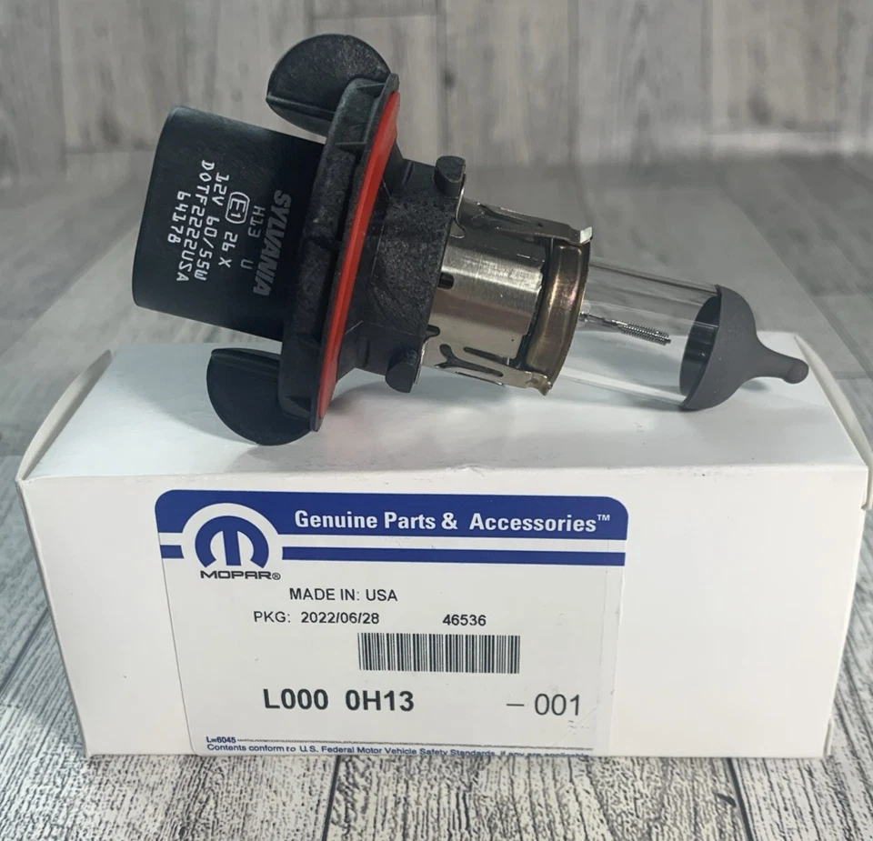 Bombilla de faro Mopar OEM L0000H13 se adapta a varios modelos 04-23 Foto 1 de 4
