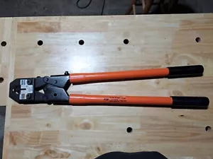 THOMAS & BETTS BCT840 Battery Lug Crimping Tool Complete With 4 Ga - 4/0 Ga Die - Picture 1 of 4