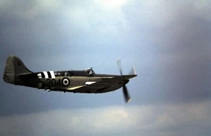 Orig 35mm Slide, Military Airplane / Aircraft in Flight - Picture 1 of 1